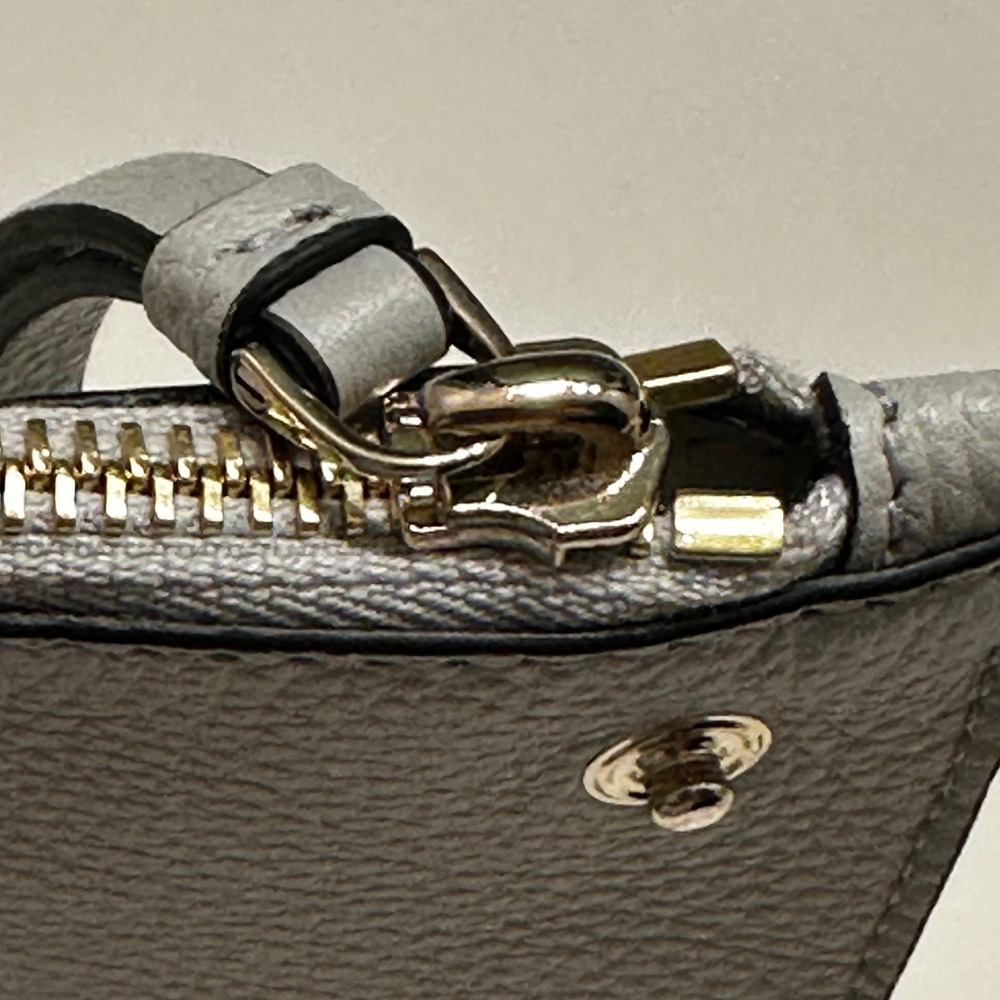 Salvatore Ferragamo Grey Pebbled Leather Wristlet Purse Insert Made in Italy - Picture 7 of 7